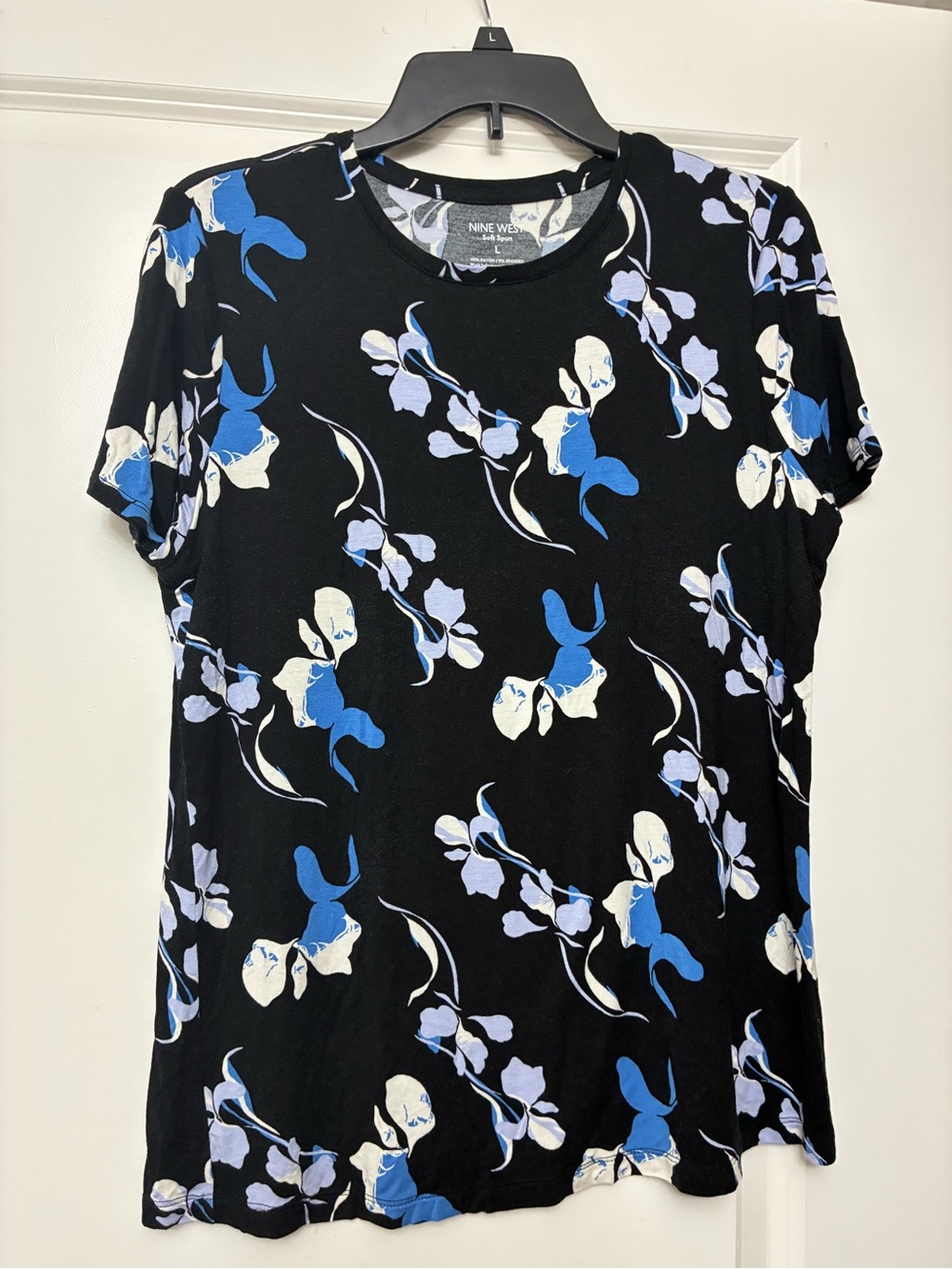 Nine West Black Floral Short-Sleeve Tee with Blue & White Blooms